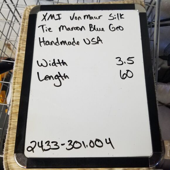 XMI Von Maur Neck Tie 100% Silk Red Blue Geometric Handmade In USA - Picture 6 of 6